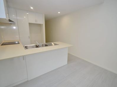 1/64 Jubilee Street, Beckenham WA 6107