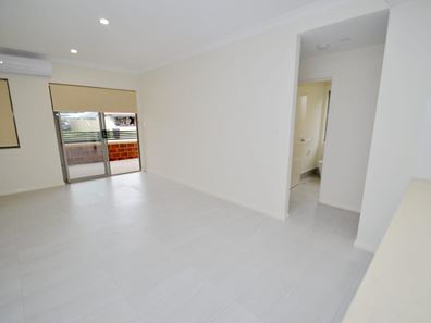 1/64 Jubilee Street, Beckenham WA 6107