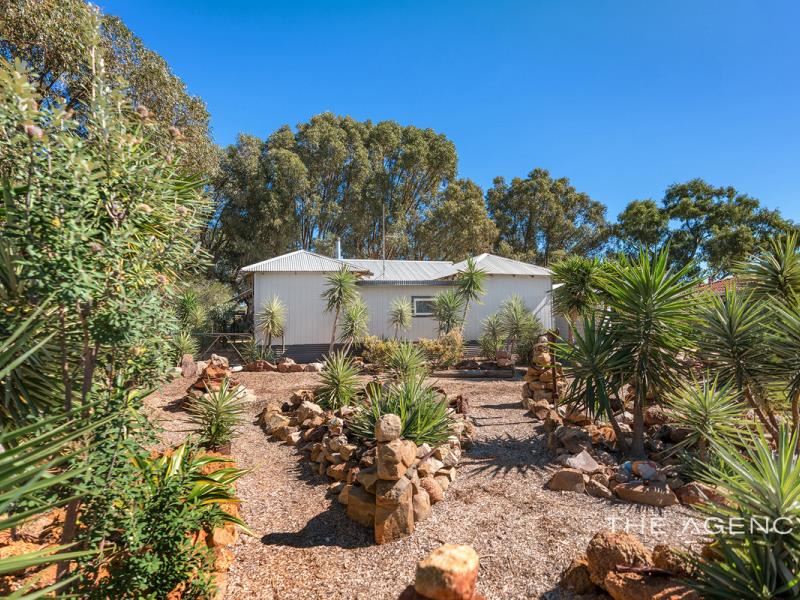 16 Keating Street, Rangeway WA 6530