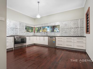 16 Keating Street, Rangeway WA 6530
