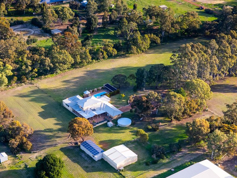 39 Kings Row, Baskerville WA 6056