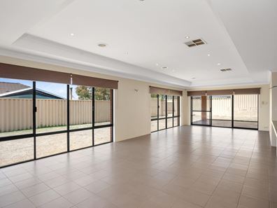 19 Chisholm Road, Dalyellup WA 6230