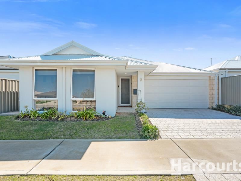 11 Isabelline Terrace, Eglinton WA 6034