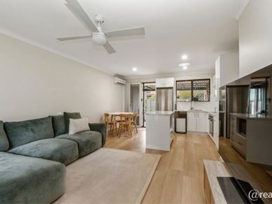 50/70 Marlboro Road, Swan View WA 6056
