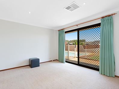 14 Minchin Place, Bull Creek WA 6149