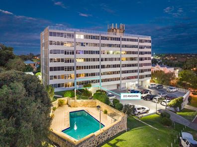 2/2 Angwin Street, East Fremantle WA 6158