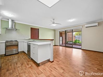 8A Bowen Place, Willetton WA 6155