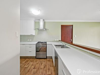 8A Bowen Place, Willetton WA 6155