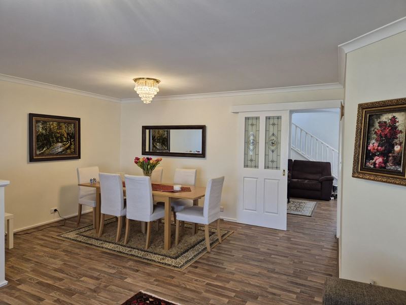 56 Macnaughton Crescent, Kinross