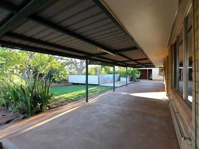 2 Hannan Crescent, Dampier WA 6713