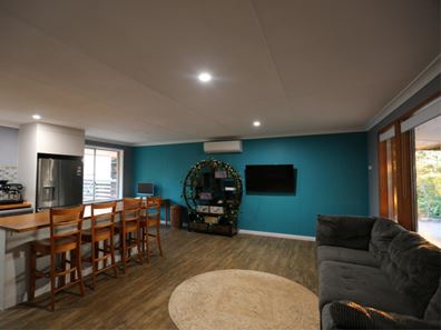 2 Hannan Crescent, Dampier WA 6713