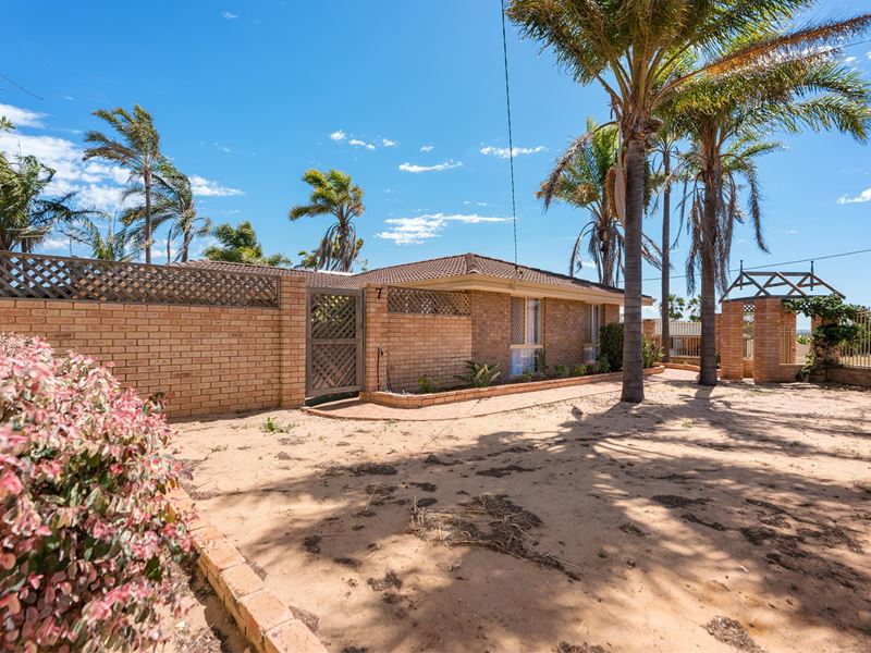 7 Birch Street, Rangeway WA 6530