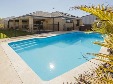 4 Thistle Way, Two Rocks WA 6037