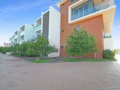2/42 McLarty Avenue, Joondalup WA 6027