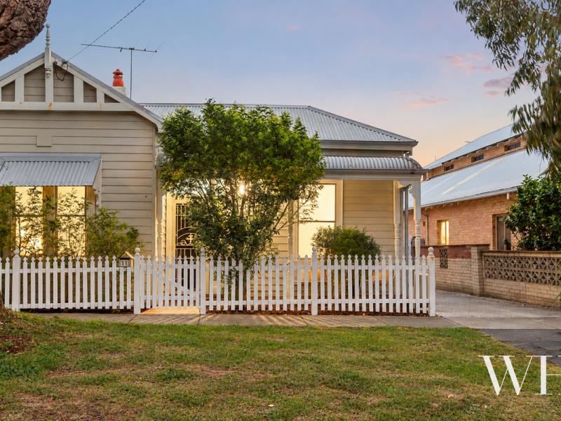 11 Pilbarra Street, White Gum Valley WA 6162