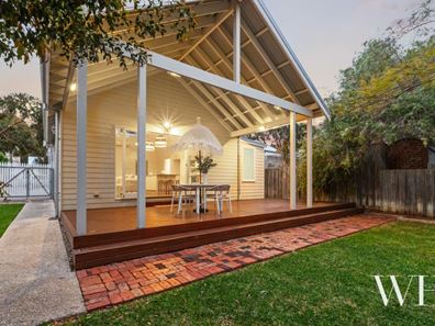 11 Pilbarra Street, White Gum Valley WA 6162
