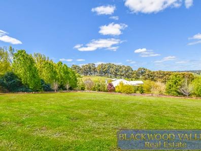 30 Robinia Way, Bridgetown WA 6255