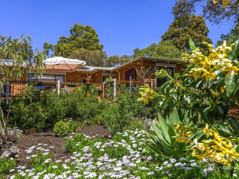 155 Grove Road, Lesmurdie WA 6076