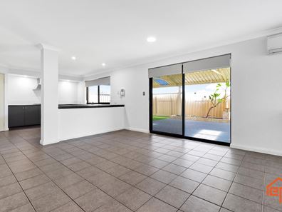 3 Tintagel Loop, Orelia WA 6167