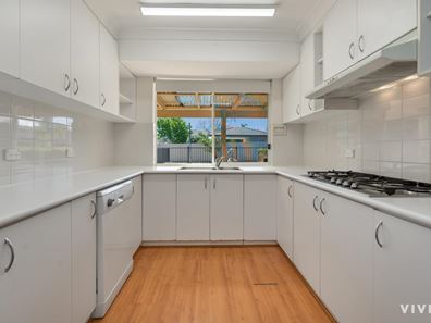 18 Macrae Road, Applecross WA 6153