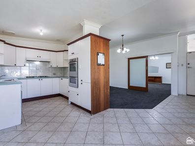 51 Watling Avenue, Lynwood WA 6147