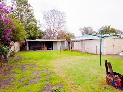 4 Belle Street, Withers WA 6230
