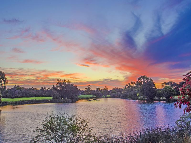 4 Gleneagles Way, Pelican Point