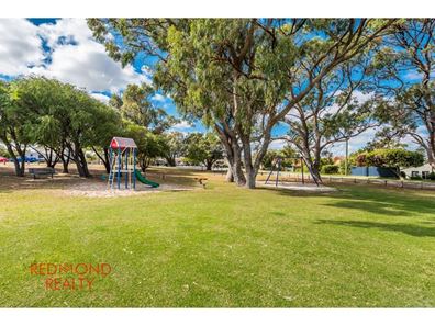 32 Parkinson Place, Hillarys WA 6025