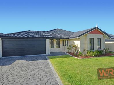 14 Pluto Rise, Mckail WA 6330