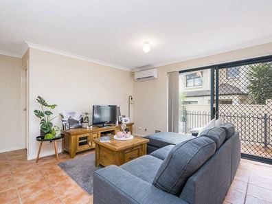 30B King George Street, Innaloo WA 6018