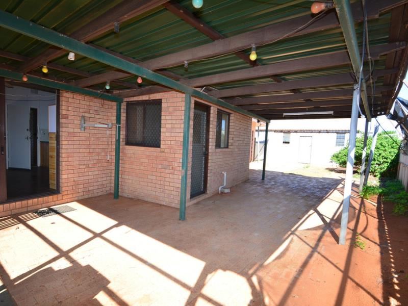 22 Beckett Street, Carnarvon