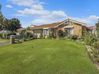 8 Penang Loop, Warnbro WA 6169