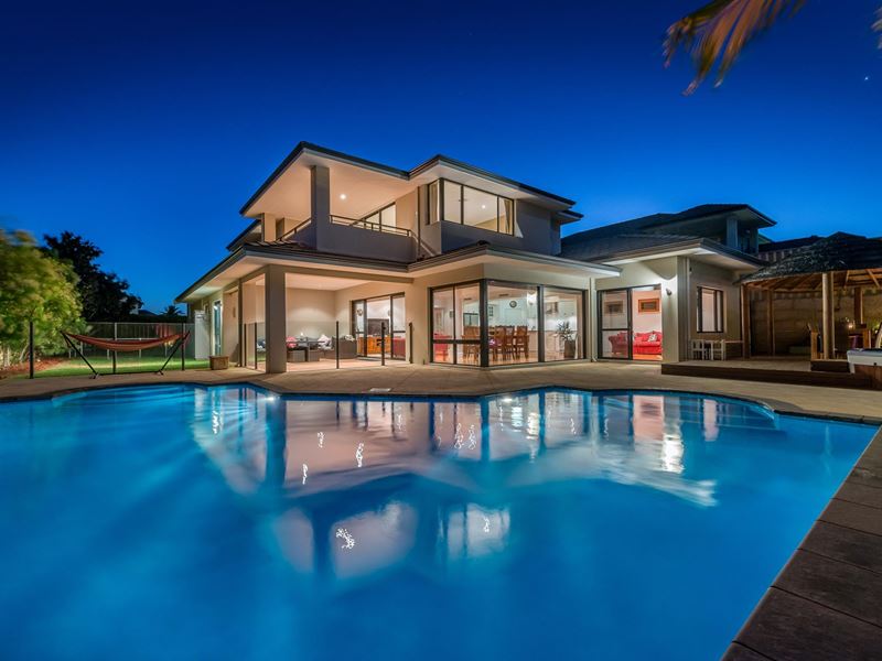 8 Ladoga Way, Iluka WA 6028