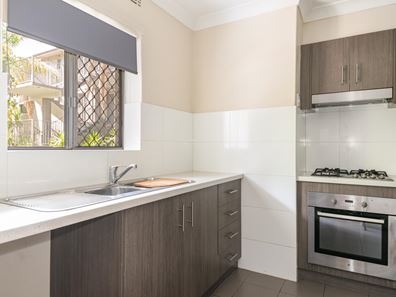 9/1 Stallard Place, Withers WA 6230