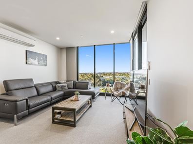 604/6 Baumea Way, Innaloo WA 6018