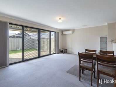 21/191 Railway Avenue, Kelmscott WA 6111