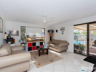 16 Dellwood Lane, Ballajura WA 6066