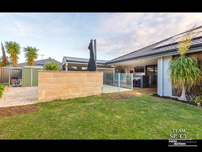 6 Kobuk Street, Piara Waters WA 6112