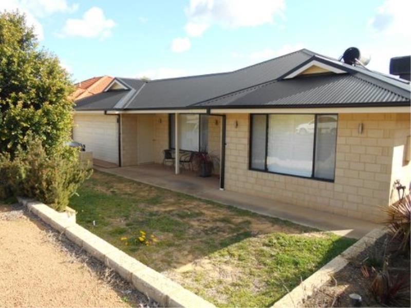 5 Sandalwood Place, Boddington