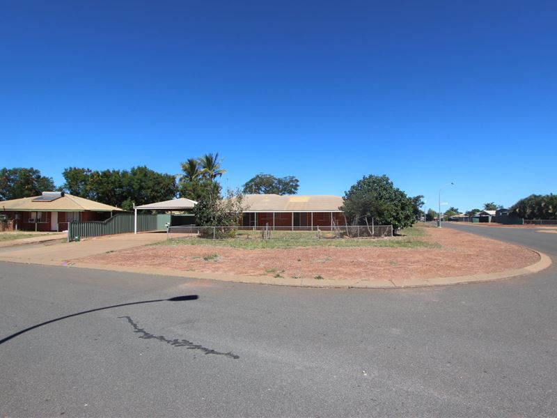2 Hackett Close, Nickol