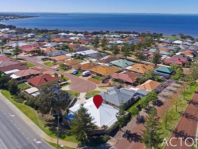 30 Sulina Rise, Falcon WA 6210