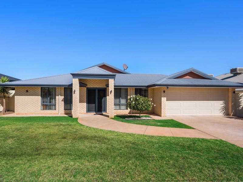 10 Purna Place, Hannans