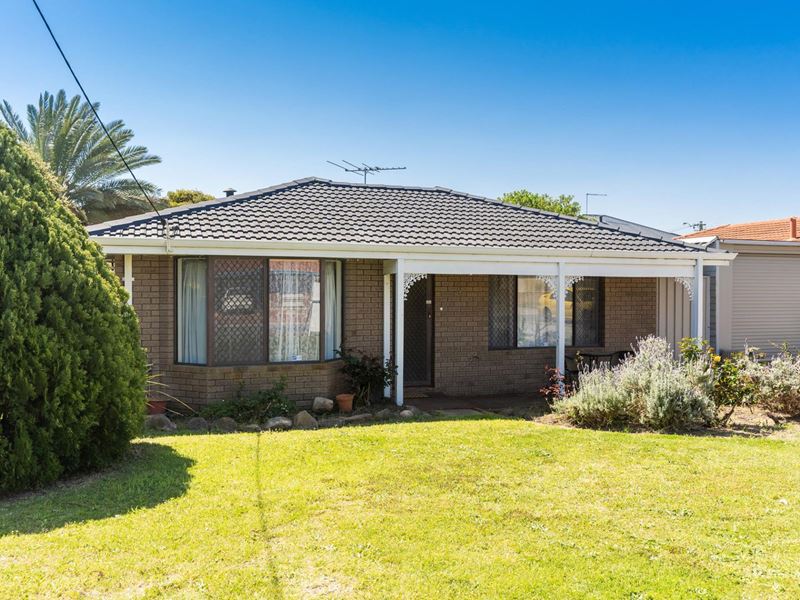 4 GYPSUM COURT, Koondoola