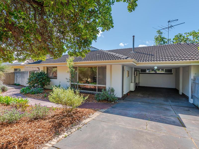 1B Chiswick Street, Wembley Downs WA 6019