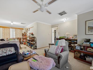 3 Strawberry Drive, Seville Grove WA 6112