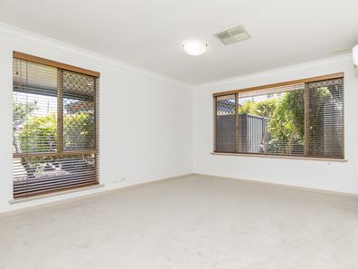 10 Bell Court, Morley WA 6062