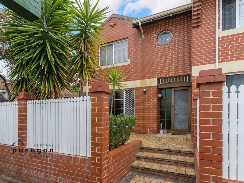 12a Little Russell Street, North Perth