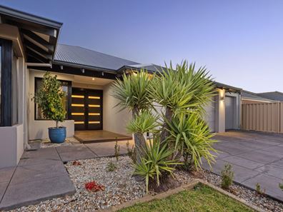 8 Abbotsdale Way, Southern River WA 6110