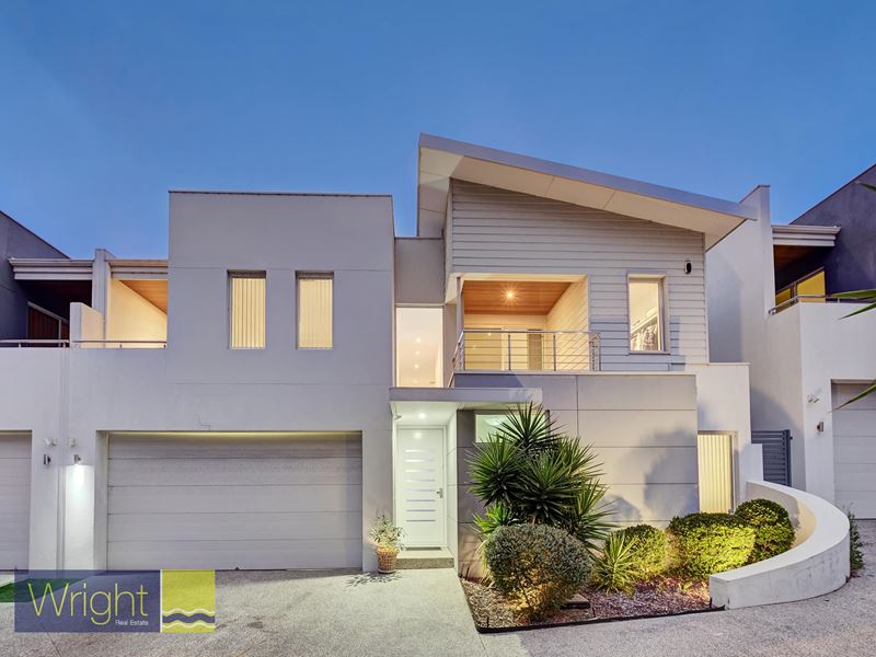 6B Pearl Parade, Scarborough