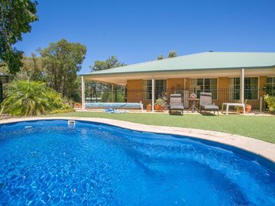 83 Holstein Loop, Lower Chittering WA 6084